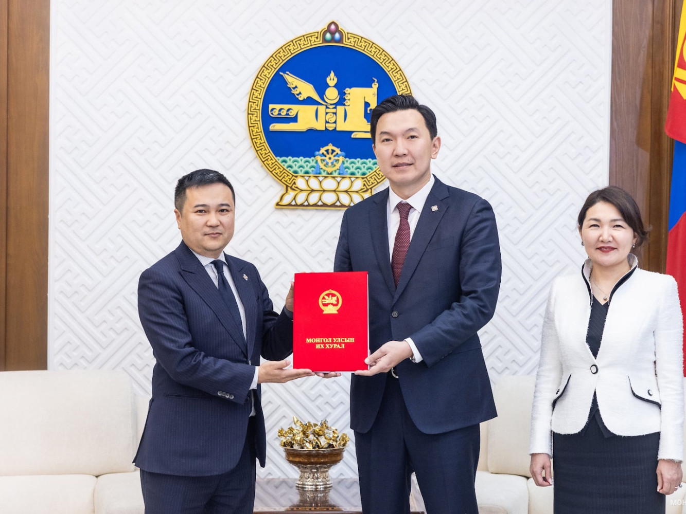 П.Сайнзориг и-спортын үндэсний шигшээ баг, тамирчдыг татвараас чөлөөлөх хуулийн төслийг УИХ-д өргөн барилаа 